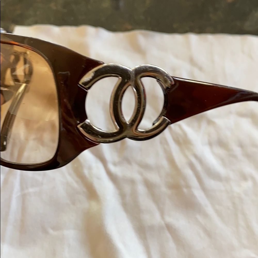 CHANEL EARLY 2000’s glasses